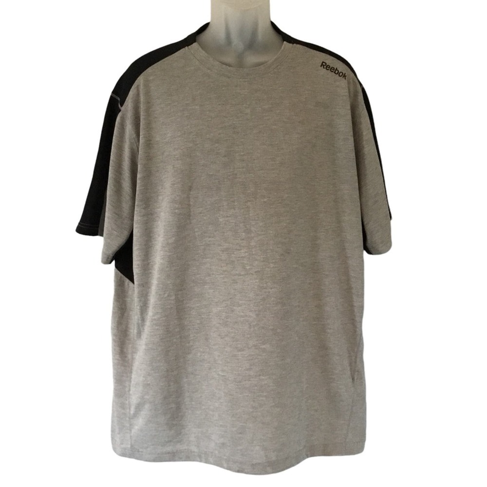 Reebok gray/black men’s t-shirt. Size 3XL